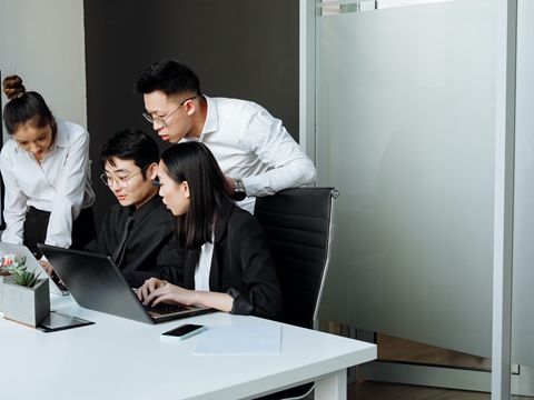 英國企業(yè)注冊全攻略：流程、注意事項與低稅島指南