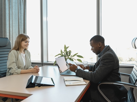 在美國注冊公司：關(guān)鍵要素與實(shí)用技巧