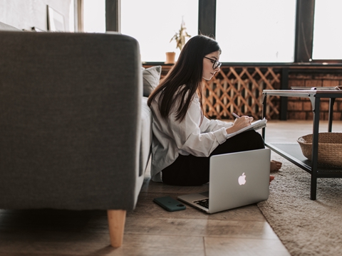 注冊(cè)深圳公司需哪些費(fèi)用和材料？