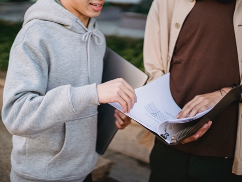 如何順利開(kāi)設(shè)美金賬戶，輕松管理財(cái)富？